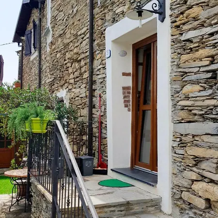 Locazione Turistica Casa Elisa Apartmán