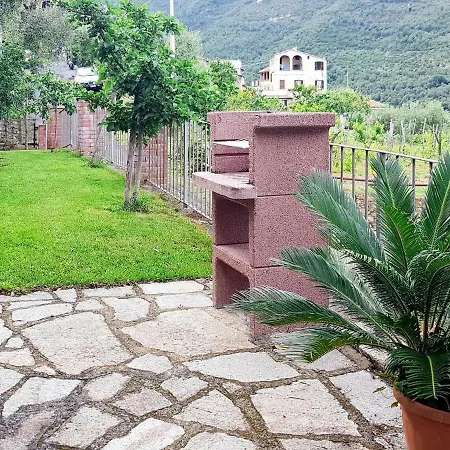 Locazione Turistica Casa Elisa * Oneglia